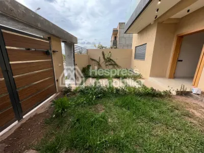 Opportunity: Villa on Boulevard M6, good price.