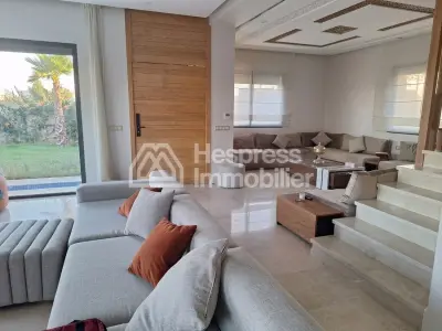 Magnifique Villa à louer à Amlkis 3