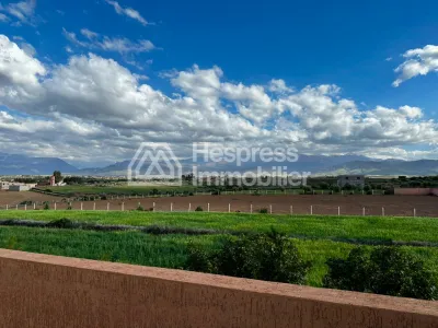 Ferme avec Villa Plain Pied à Vendre à Ghmat – Route de L’Ourika Milkiya