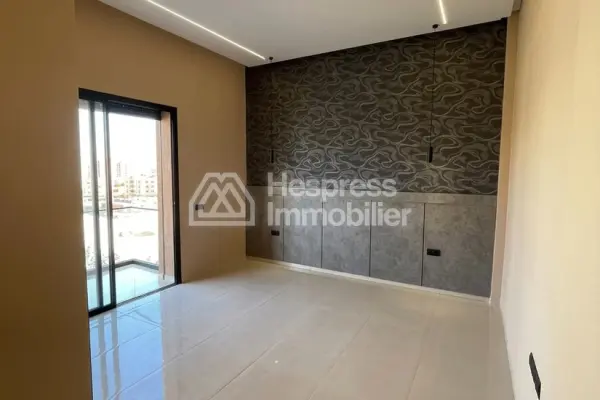 سيارة فاخرة للبيع - منطقة تارغا زون زور مراكش