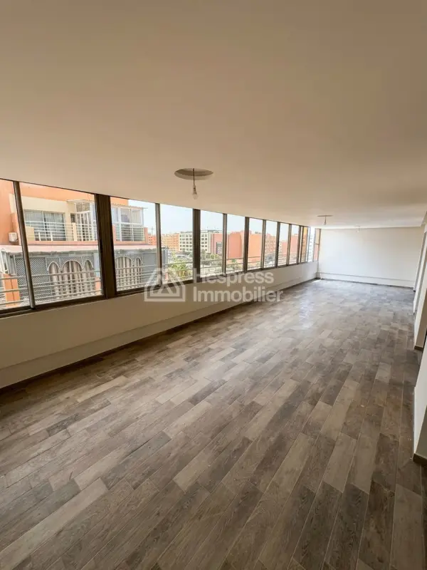 Appartement à louer Longue Durée