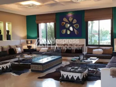 Luxury villa, 1.7 hectares. For sale in R. Ourika
