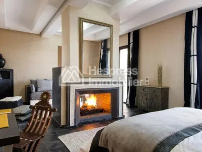 Luxury villa, 1.7 hectares. For sale in R. Ourika