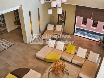 Luxury villa, 1.7 hectares. For sale in R. Ourika