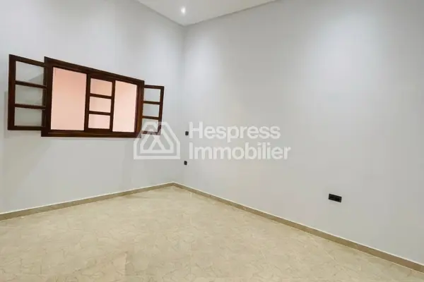 Maison à vendre 336 m² km 12 RT de Fès