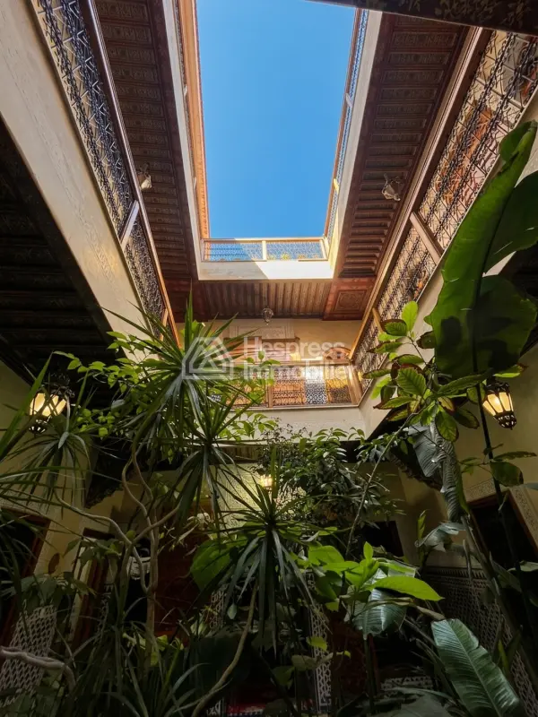 Riad à vendre 162 m² Titré place de jamaa El Fna M