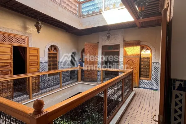 رياض للبيع، مساحته 162 متر مربع، مع سند ملكية، بالقرب من ساحة جامع الفنا