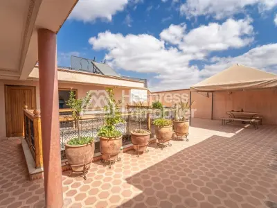 Riad à vendre 162 m² Titré place de jamaa El Fna M