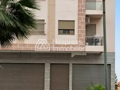 Shop for sale 389 m² Route de Safi