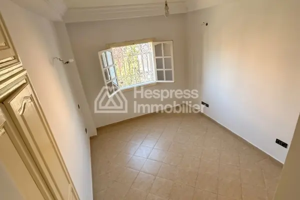 Villa à vendre 220 m² à Riad al Afaq