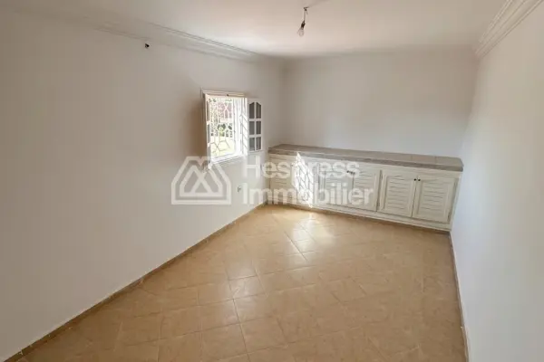 Villa à vendre 220 m² à Riad al Afaq