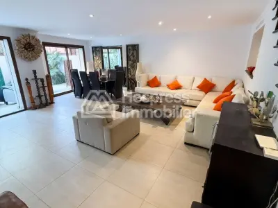 Duplex Meublé À Vendre 200 M² À Marrakech
