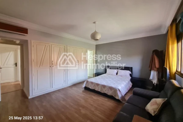 Villa for sale on the road to Casa 