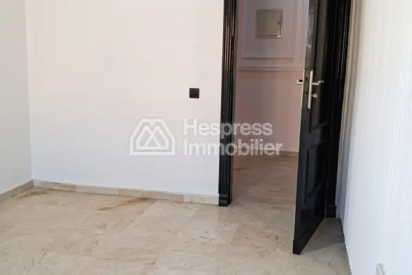 Appart commercial à vendre 78 m² IZDHAR kech