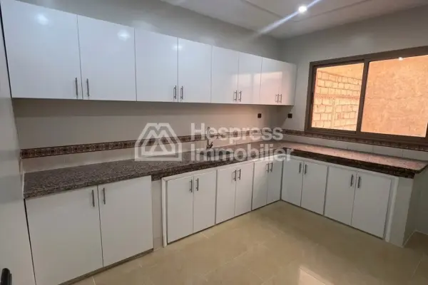 Appart À Vendre 138 M² Lksour