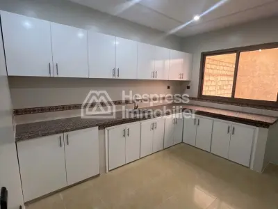 Apartment for Sale 138 m² Lksour