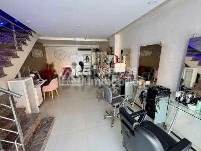 Centre d'esthétique à vendre 74 m² Rte de Safi
