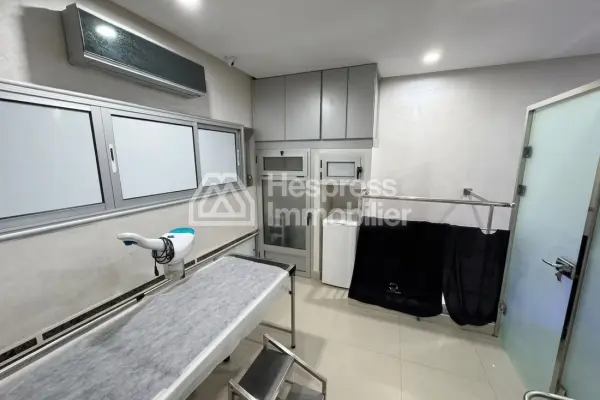 Centre Esthétique SAROUT à vendre 74m² Rt de Safi