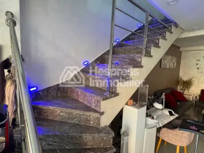 Centre Esthétique SAROUT à vendre 74m² Rt de Safi