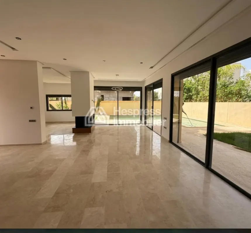 Luxury Villa for Sale, 510 m², Amelkis