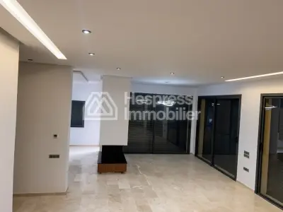 Luxury Villa for Sale, 510 m², Amelkis