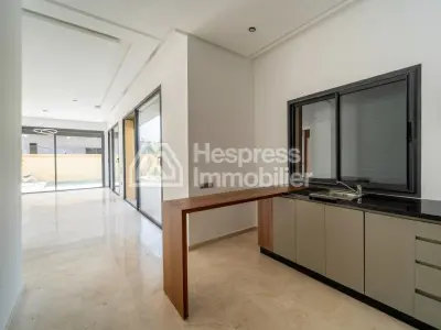 Luxury Villa for Sale, 510 m², Amelkis