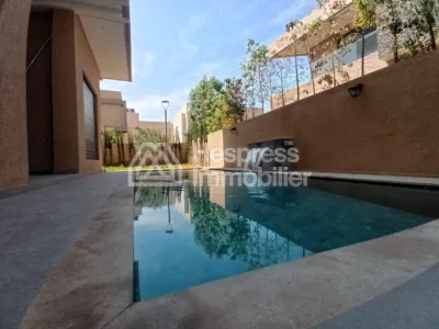 Villa luxueuse et contemporaine a Noria Golf Marrakech 