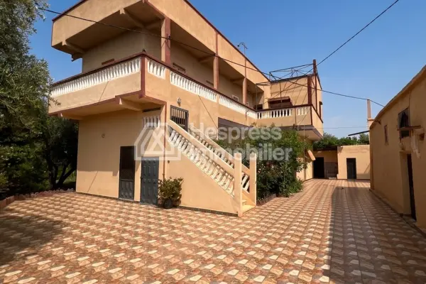 2-hectare farm for sale on the Fes road Marrakech