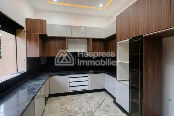 Vlla 312m² a vendre portes de marrakech targa kech