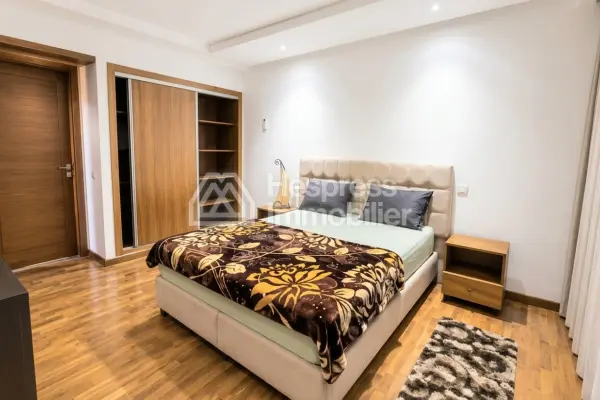 Newly furnished studio apartment of 50m² for long-term rental – Residence with swimming pool