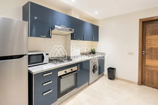 Newly furnished studio apartment of 50m² for long-term rental – Residence with swimming pool