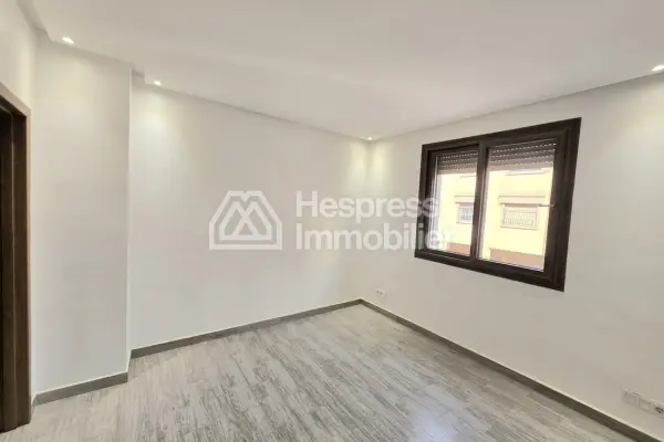 Bureau Professionnel de 80 m² à Louer Quartier T