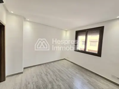 Bureau Professionnel de 80 m² à Louer Quartier T