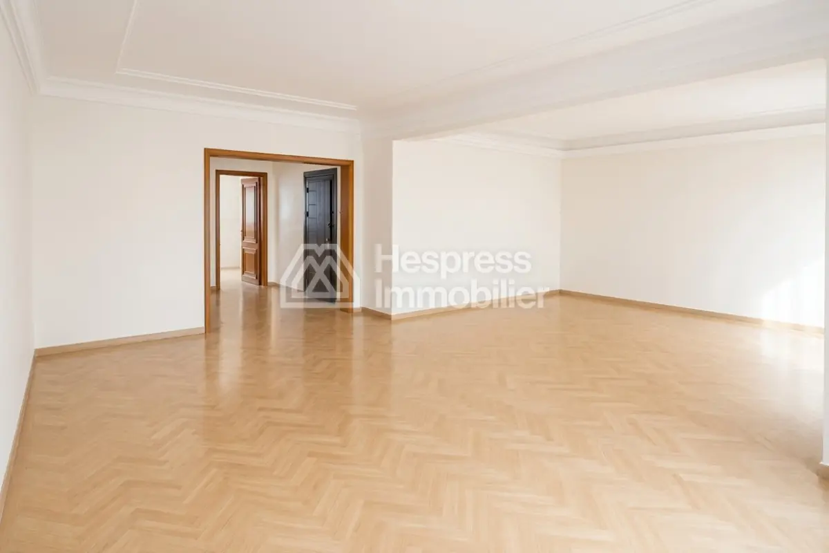Location appartement vide 180 m² haut standing à Gauthier – Casablanca
