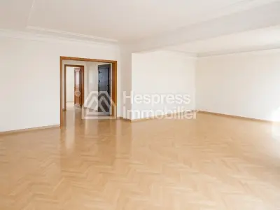 Location appartement vide 180 m² haut standing à Gauthier – Casablanca