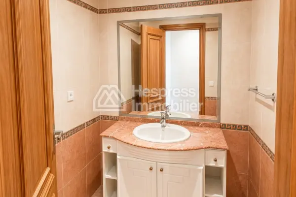Location appartement vide 180 m² haut standing à Gauthier – Casablanca