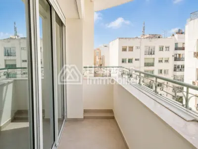 Location appartement vide 180 m² haut standing à Gauthier – Casablanca