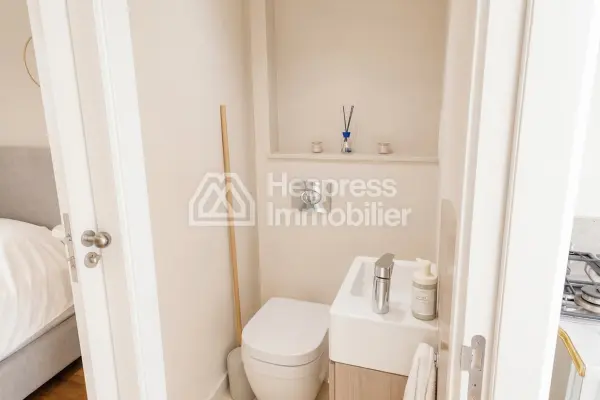 Brand new, high-end furnished studio apartment of 45 m² for rent – ​​Burgundy, Casablanca