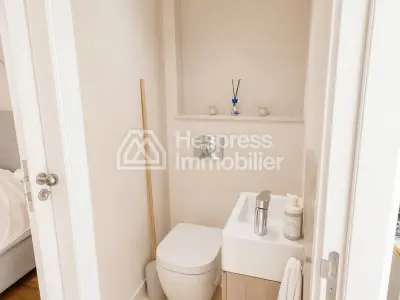 Brand new, high-end furnished studio apartment of 45 m² for rent – ​​Burgundy, Casablanca