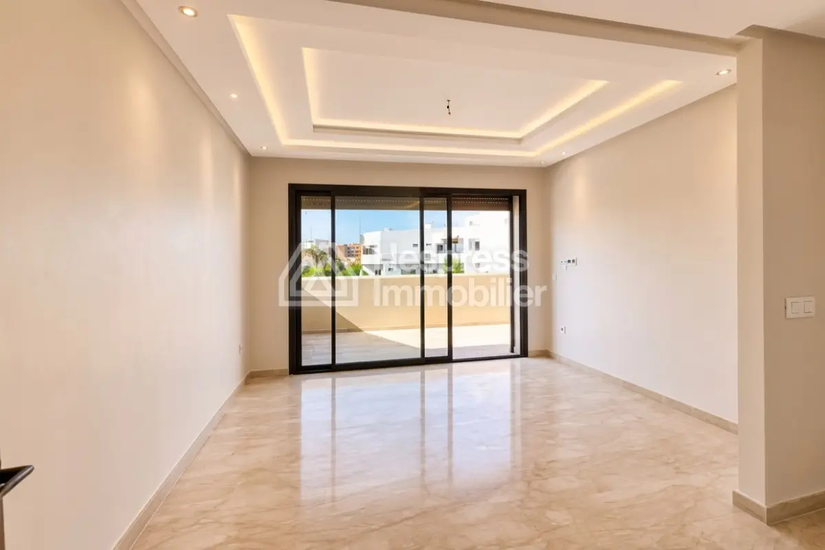 Appartement haut standing de 80 m² avec grande terrasse à louer – Ferme Bretonne, Casablanca