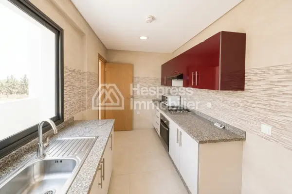 Appartement haut standing de 80 m² avec grande terrasse à louer – Ferme Bretonne, Casablanca