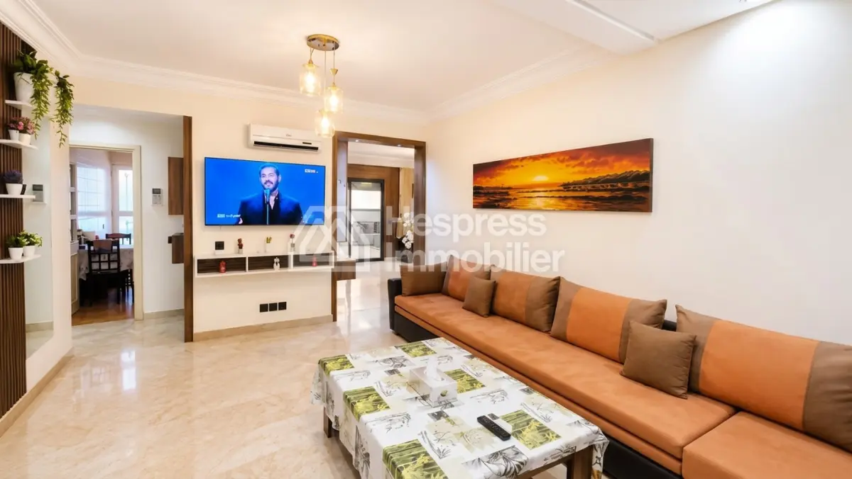 À louer longue durée – spacieux appartement meublé Victor Hugo Marrakech