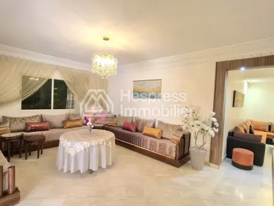 À louer longue durée – spacieux appartement meublé Victor Hugo Marrakech