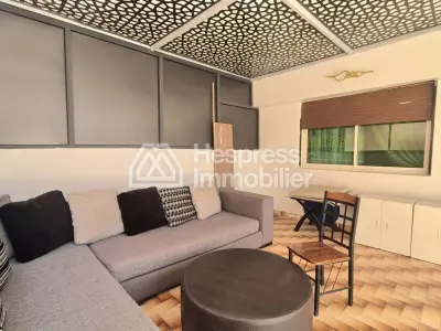 À louer longue durée – spacieux appartement meublé Victor Hugo Marrakech