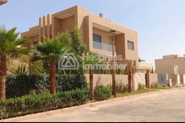 Luxurious and contemporary villa in Noria Golf Marrakech