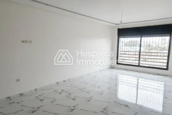 LOUER LONGUE DURÉE – Appartement 3 chambres de 108 m² aux Hôpitaux, Casablanca
