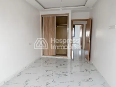 LOUER LONGUE DURÉE – Appartement 3 chambres de 108 m² aux Hôpitaux, Casablanca