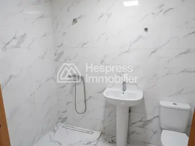 LOUER LONGUE DURÉE – Appartement 3 chambres de 108 m² aux Hôpitaux, Casablanca