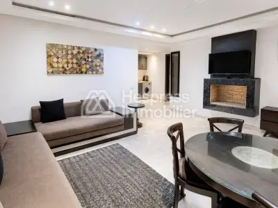 Location longue durée Studio moderne bien meublé Résidence avec piscine