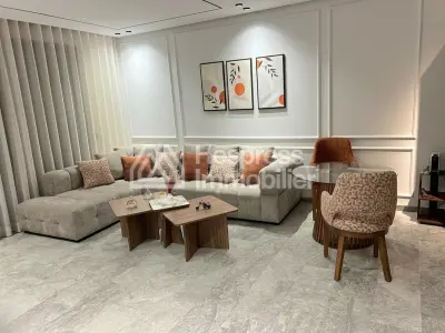 Studio neuf premium de 73 m² avec grande terrasse à louer – Quartier des Hôpitaux